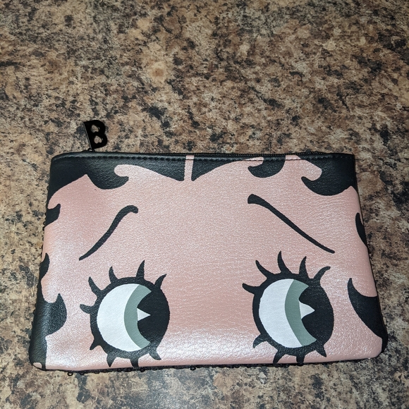 BETTY BOOP × Ipsy Make Up Bag - Picture 1 of 5